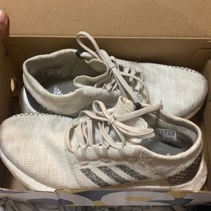 Used adida sneakers